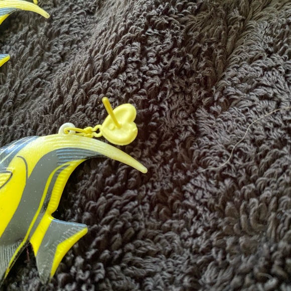 Vintage 80’s Earrings yellow and black Angelfish dangle earrin… - Picture 3 of 5